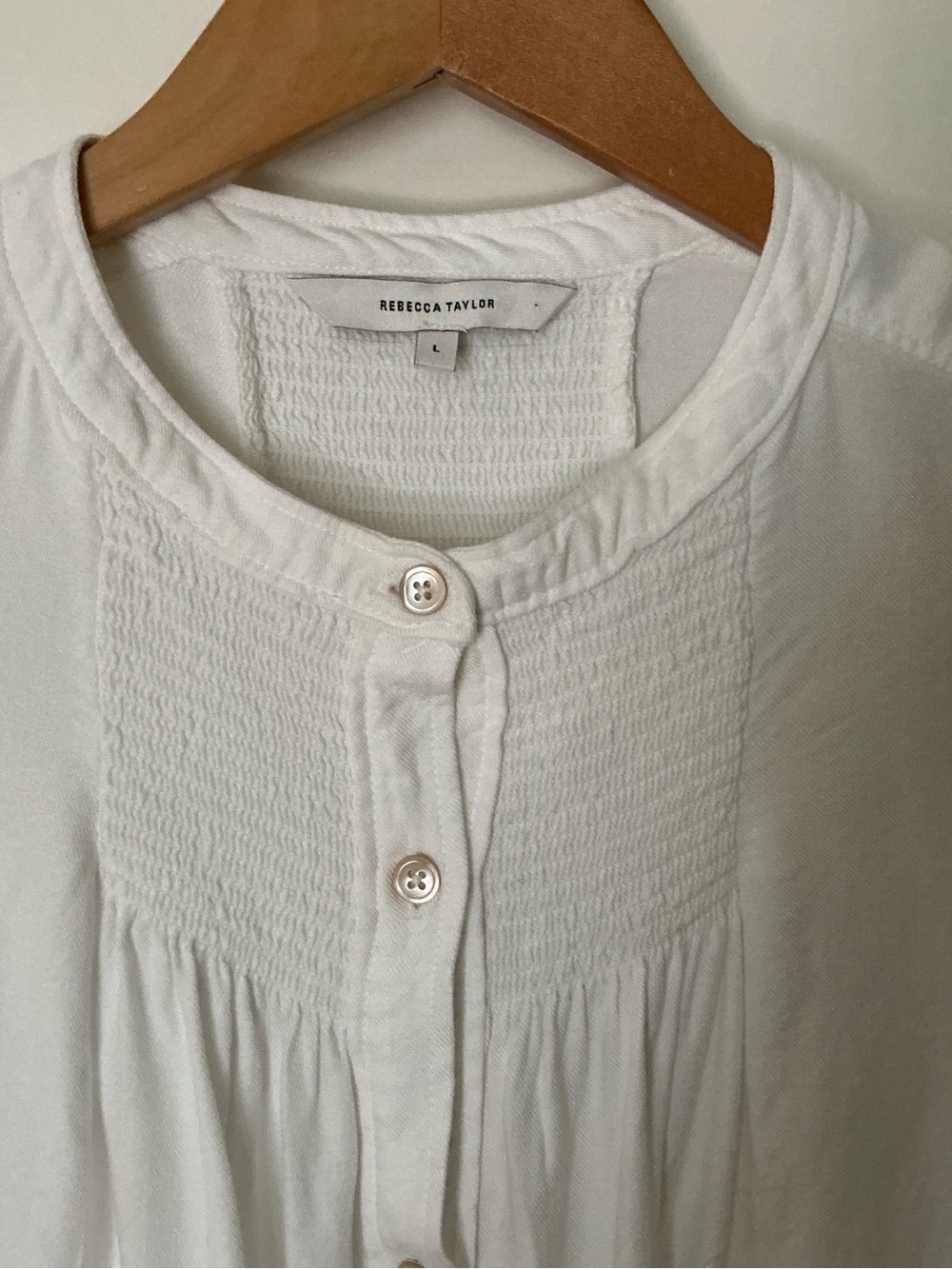 Beautiful Rebecca Taylor long sleeve blouse with mocking. Off-white. Size.L